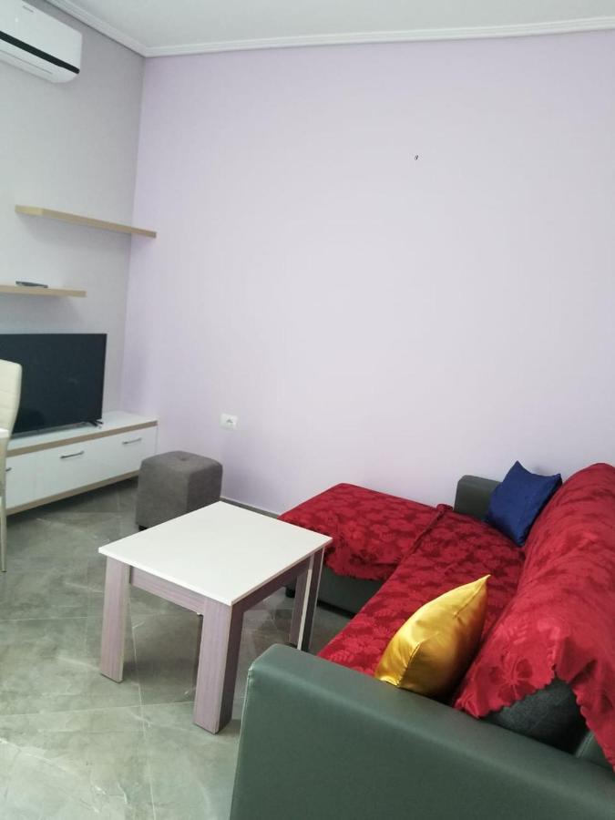 Brothers Lr Sarande Bagian luar foto