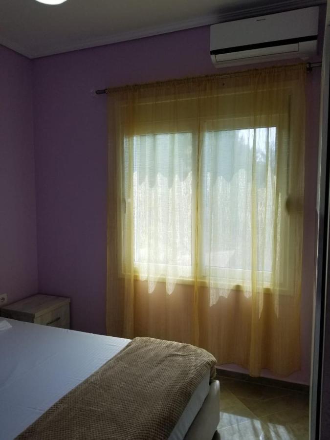 Brothers Lr Sarande Bagian luar foto